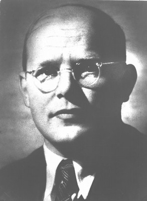 1942